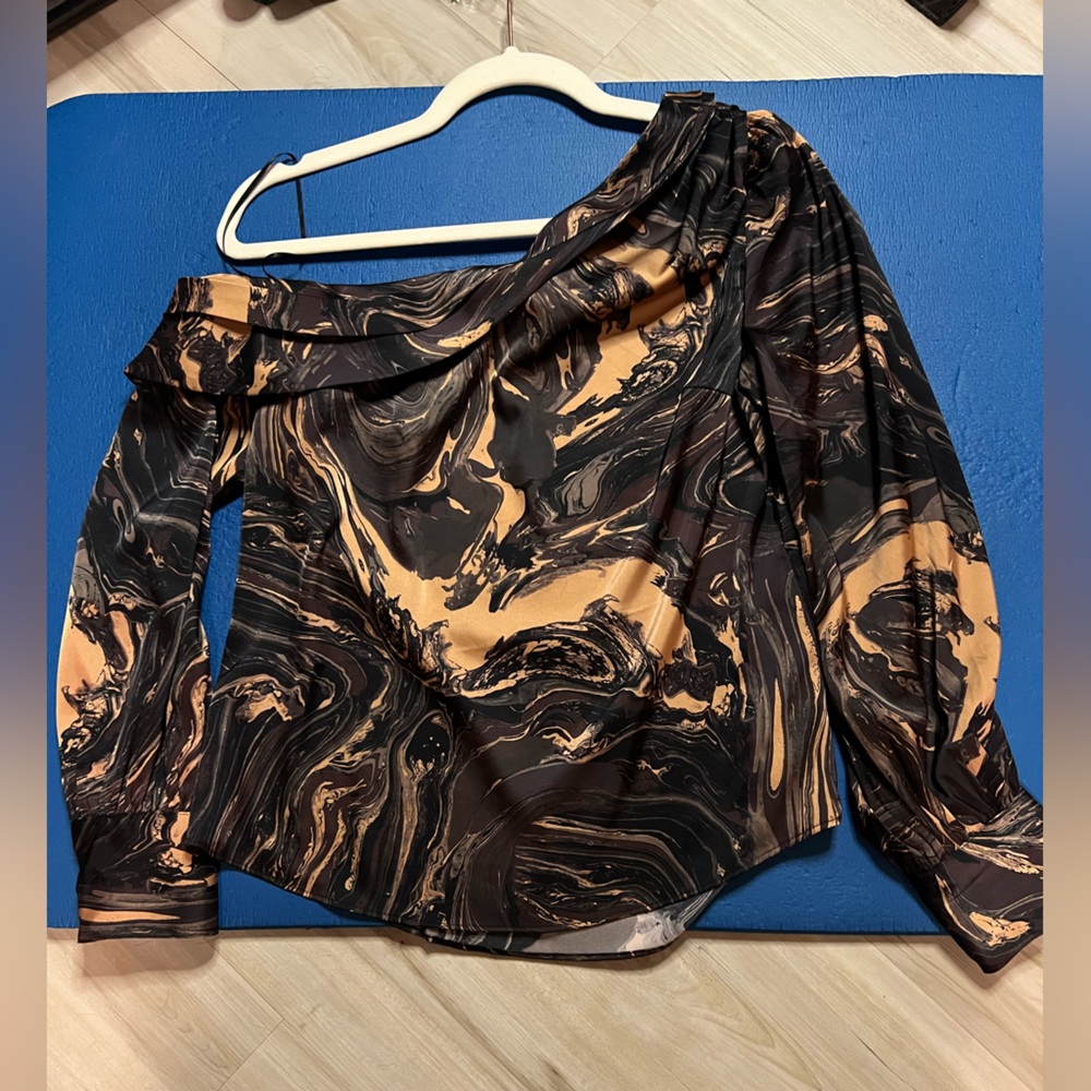 One shoulder Express blouse